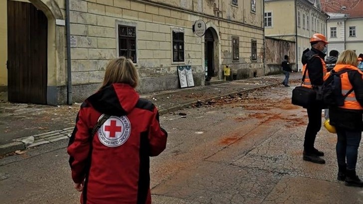 Upute za donaciju i pomoć pogođenima potresom u Petrinji i Sisku